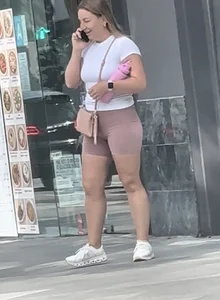 Quick Cap at a Red Light