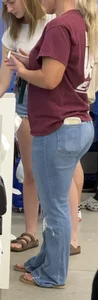 Jean shorts legs and booty 0710