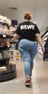 A BRUNETTE PAWG WORKER AT REWE (NON-OC)