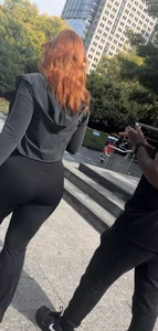 THICC redhead paws walking o/c vid