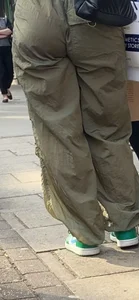 Jiggly round ass of a blonde beauty in cargo pants + Face shots