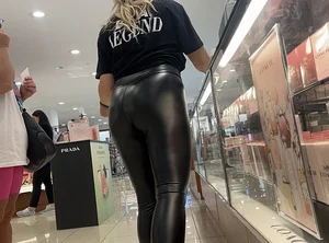 Pretty blonde pawg in black leather leggings