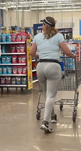MATURE LATINA