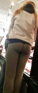 Candid girls in leggings and tights