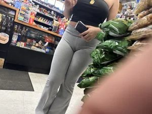 Was in a hurry only got this fat cameltoe