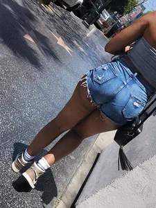Ebony jean shorts exploding