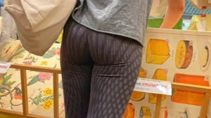 Cute Tight Blonde in Leggings