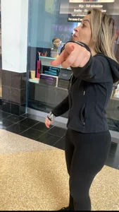PHAT ASS SPANISH HAIRDRESSER ( OC , VID)