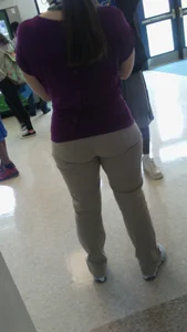 Candid Chubby Butt in Pants Creepshot
