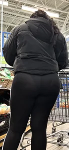 Nice ass w black on black see-thru VPL‼️