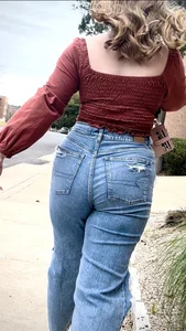 Dirty blonde PAWG completely fills out AE jeans (close-ups)