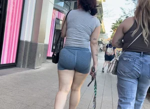 Pawg in blue with beautiful booty jiggle (OC)