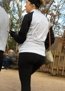 Christmas store girl with a nice booty in leggings with vpl