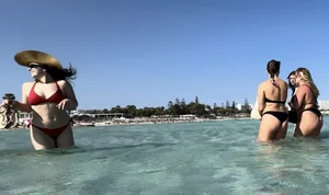 Danish Mermaids at the beach + Large PAWG