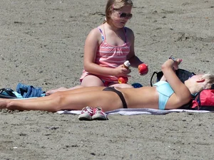 Bikini girls