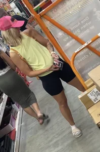 Hot blonde in spandex bending for me ! (Video)