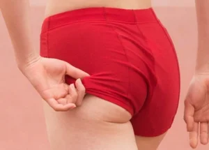 Athlete Girl Flashing Ass Accidentally