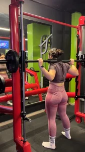Girl in yoga pants with a nice chunky ass working out at the gym pic and a video