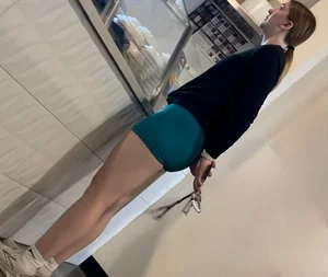 Average blonde with above average ass