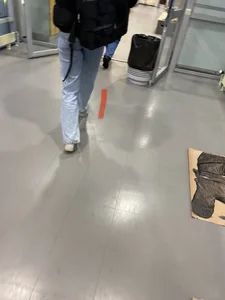 Candid Girl in Loose Jeans Booty Creepshots Collection