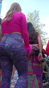 Hermosa  con un rico  culo