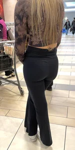 Slim Beauty in Black Leggings