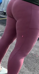 HUGE Milf Ass in Pink Leggings (VPL)