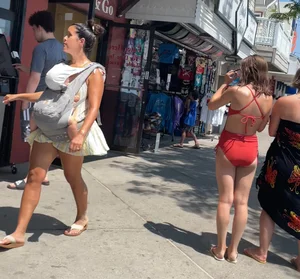Boardwalk Shopper