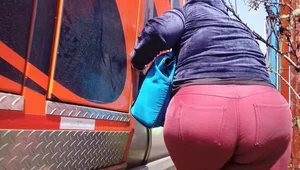 Super Fat Ass In Tight Sweatpants VPL OC ( BBW WARNING )