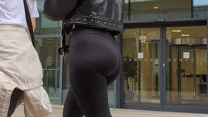 I’m back baby, Blonde Bubble Butt Banger