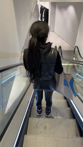 Hottest bubble ass in shiny black leggings