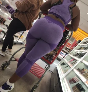 Mega ass ebony purple leggings