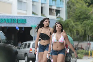 Sexy Florida beach bikini girls, some topless