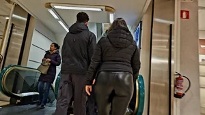 Shiny leather leggings scalator show