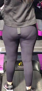 More of this beautiful ass in leggings VPL