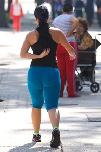 Candid girls in leggings and tights