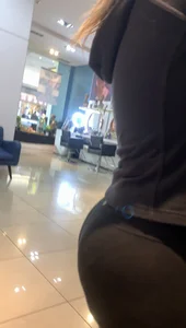 PHAT ASS SPANISH HAIRDRESSER ( OC , VID)