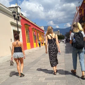 nice girl, skinny shorts peach in sight