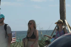 Deerfield Beach girls in bikinis