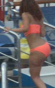 Bikini girls