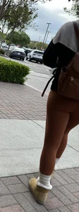 Hottie at the UPS store with a nice tight ass in brown leggings