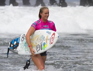 Candid surfer babes on the beach and in bikinis