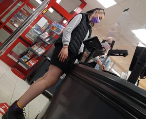 Chick in black shorts