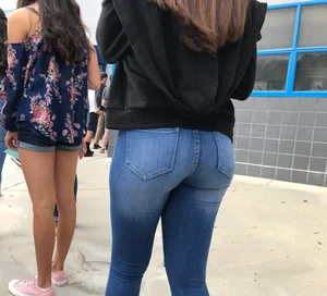 Hot college candid teen in tight blue jeans street creepshots