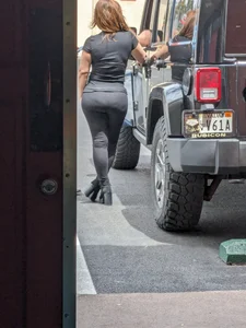 Booty photo dump OC
