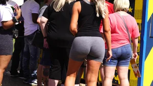 Big booty blonde babe in tight grey spandex shorts with vtl