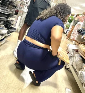 Latina with tiny bubble in blue flares (OC)