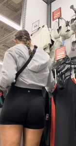 Fine af Brunette Babe with Bubble Ass (OC)