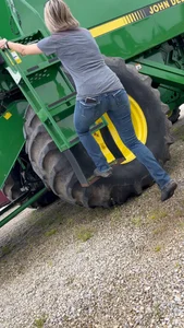 Sexy Farm Milf