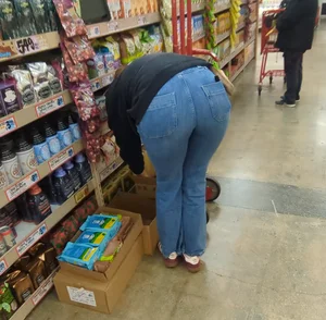 Cutie w/ a little booty Trader Joes white girl jeans
